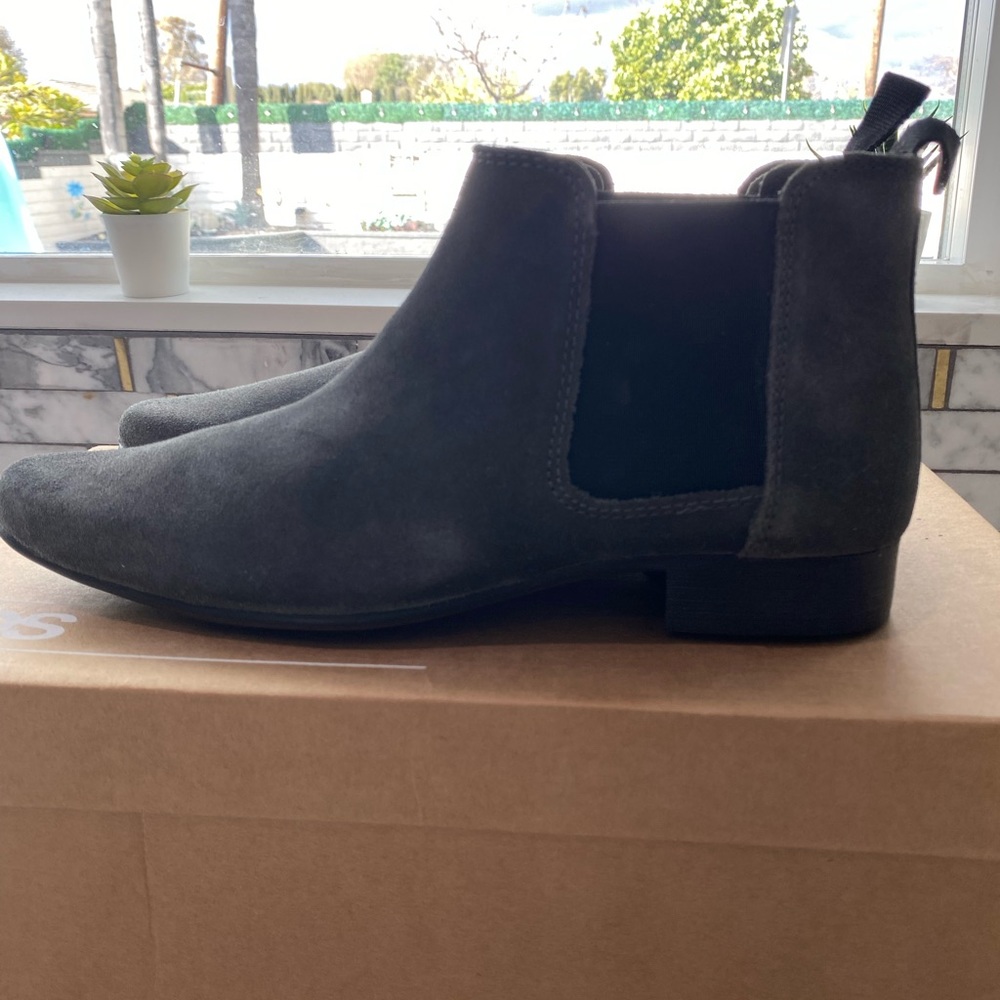 ASOS BISHOP CHELSEA SUEDE BOOTS